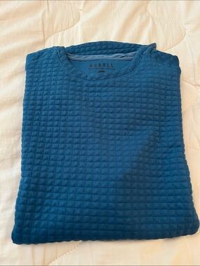 NOBULL Quilted Crewneck High Low Athleisure top